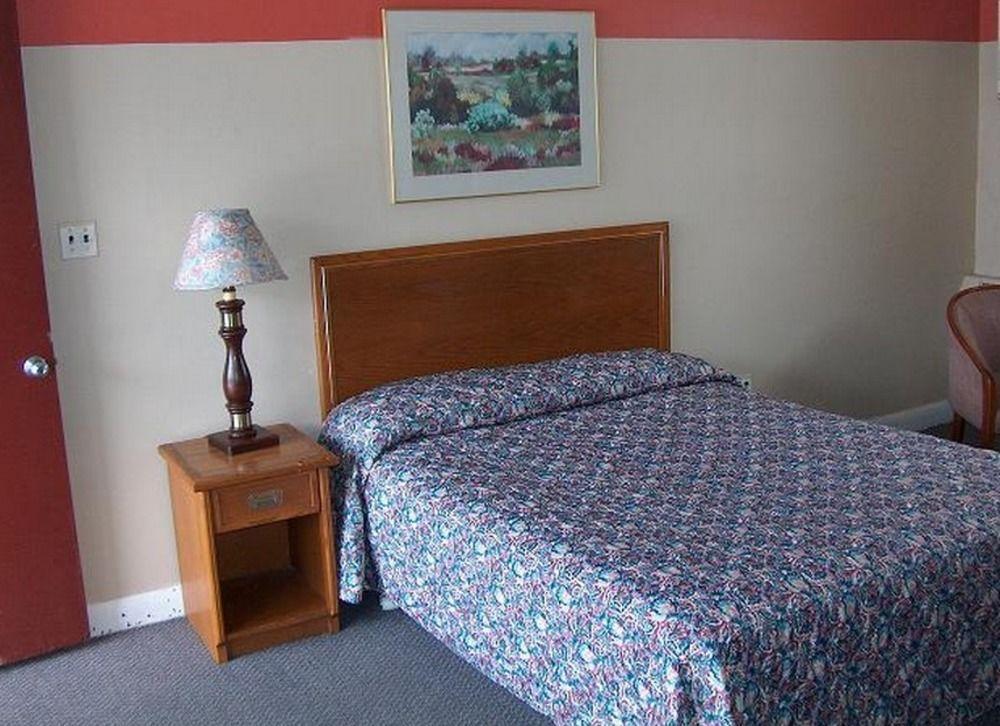 Barrie Motel Екстериор снимка