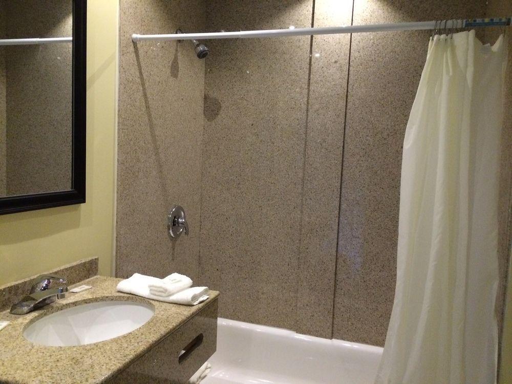 Barrie Motel Екстериор снимка